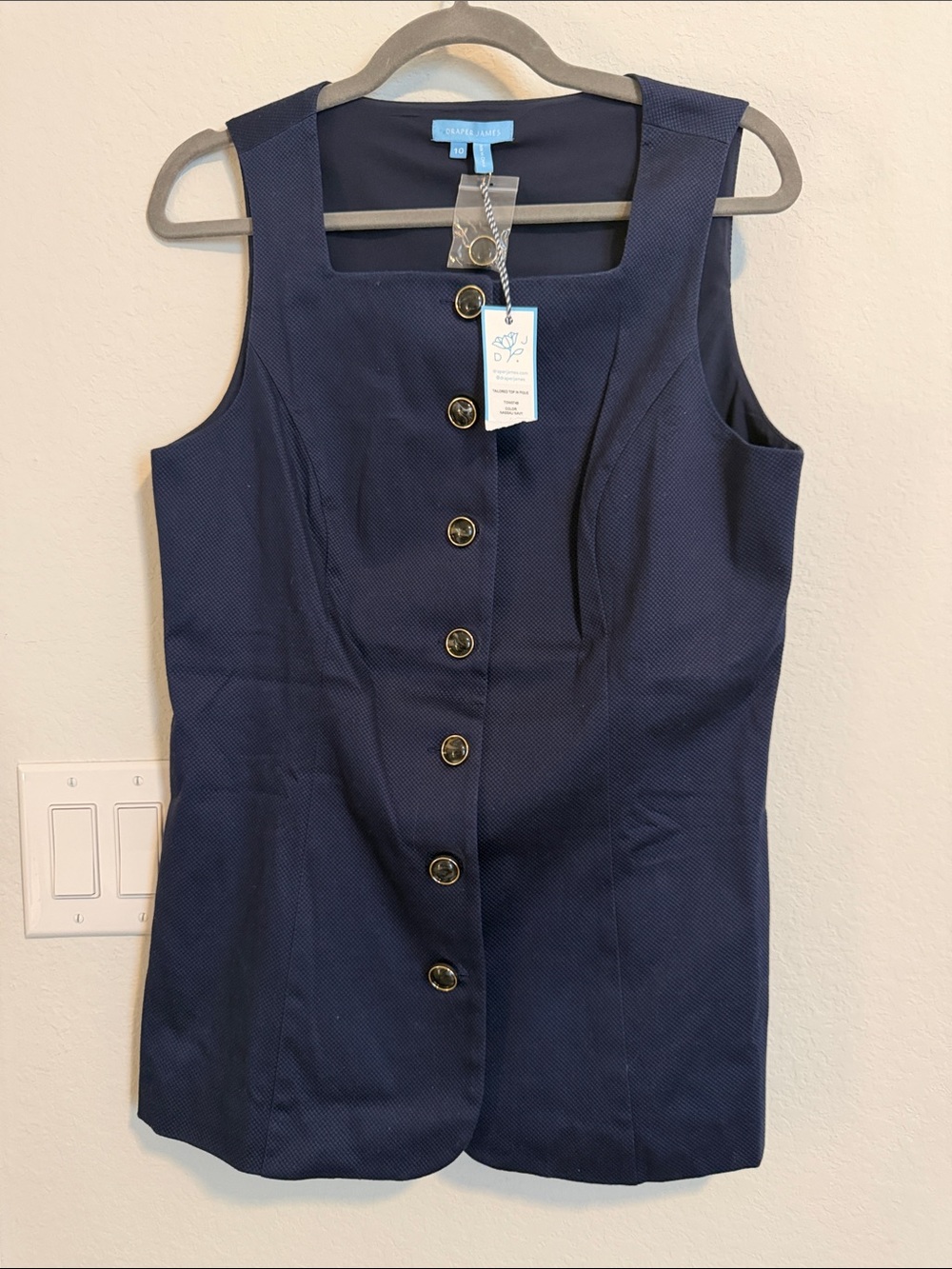Draper James Navy Sleeveless Button-Front Shell Top